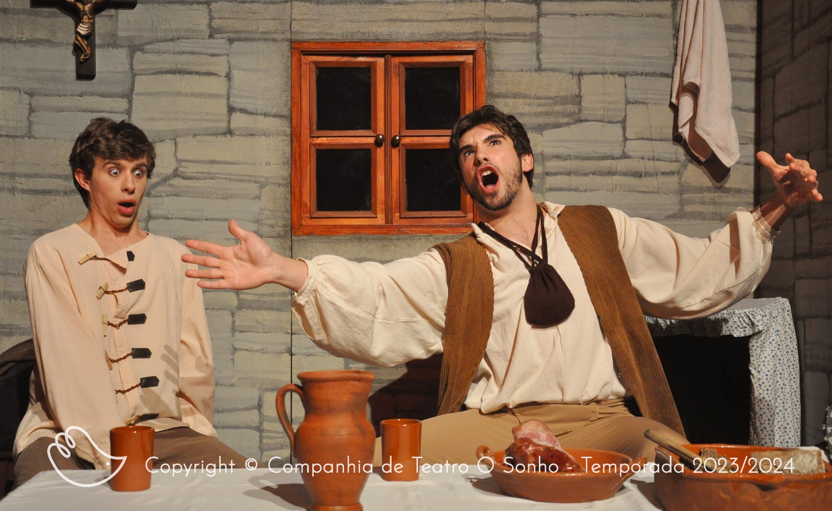 Aquilo que os olhos veem ou o Adamastor Teatro O Sonho