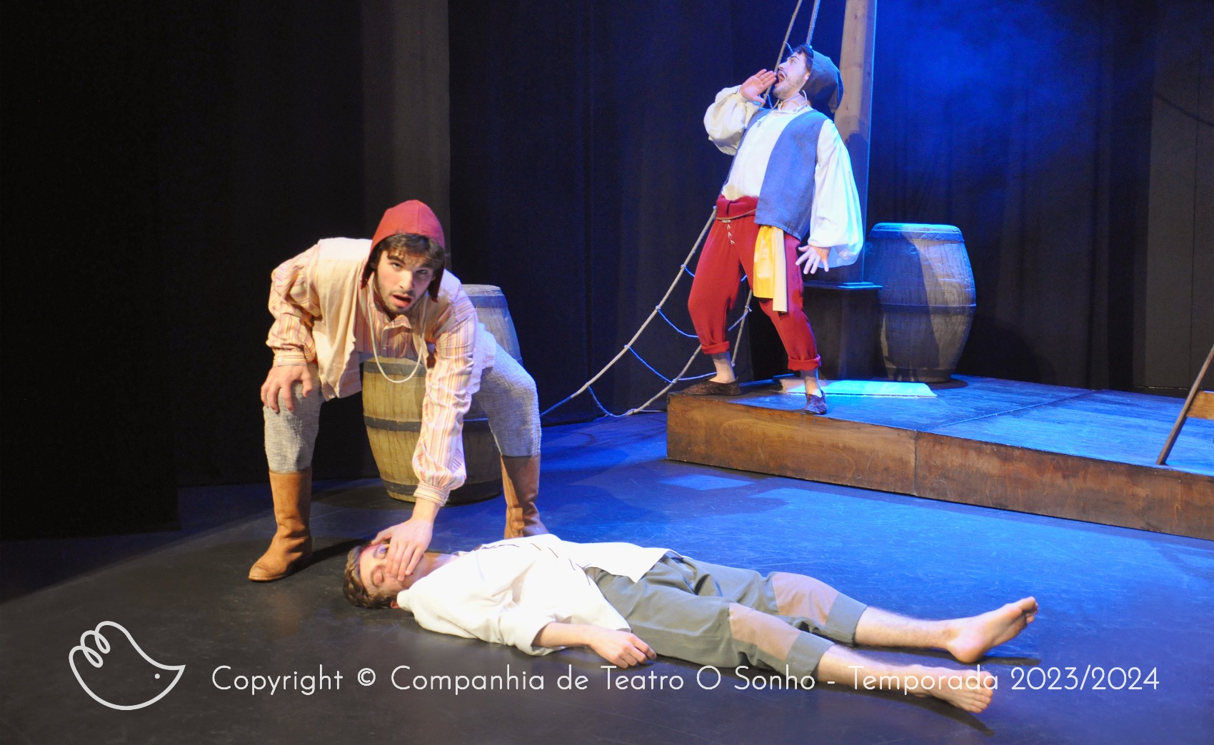 Aquilo que os olhos veem ou o Adamastor Teatro O Sonho